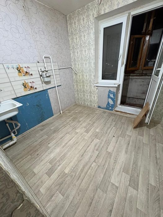 1 бөлмелі үй сатылады, тез арада, 2мкр, 35дом, кв 29