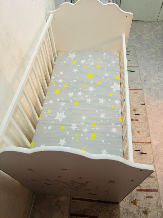 Продам манеж в идеальном состояний