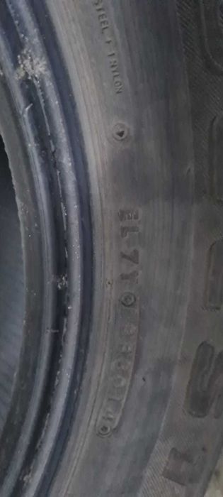 Срочно продам летние шины bridgestone 265/65/17