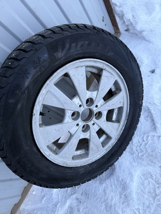 Зимние шины, комплект