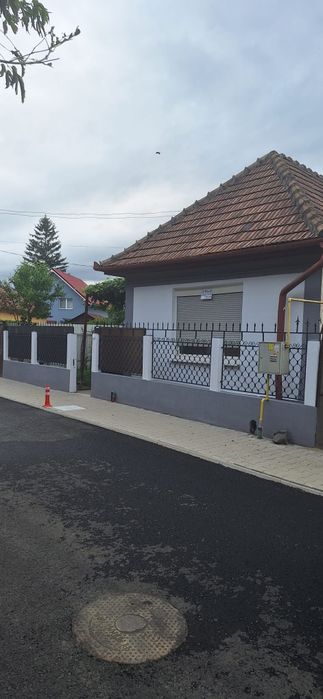 Casa de vanzare cartier Vasia Medias • OLX.ro