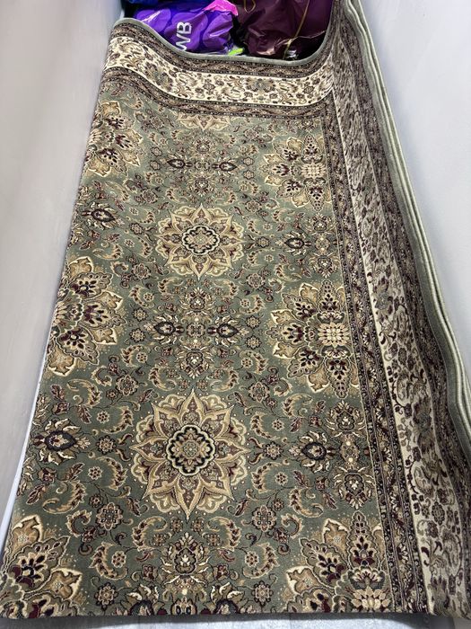 Б/У Ковер 2,5 на 4