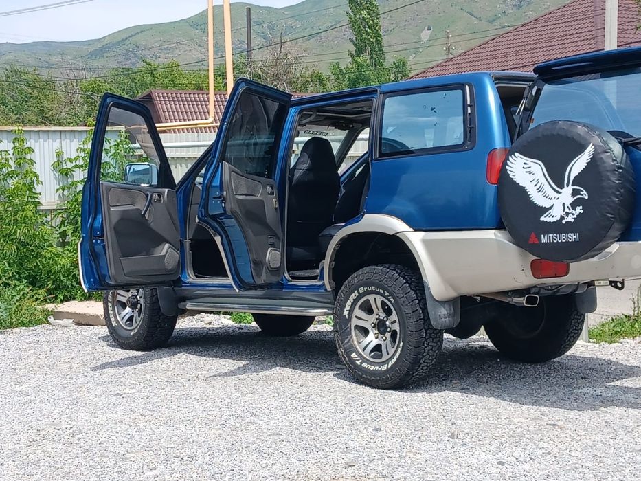 Продам Nissan Mistral