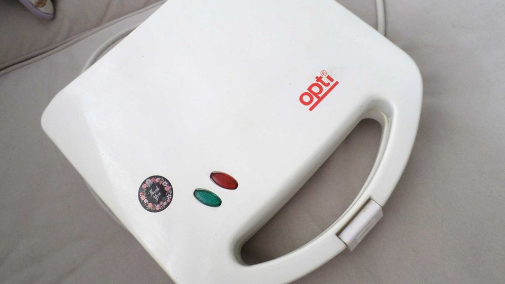 Сандвичи бързи Контакт - грил