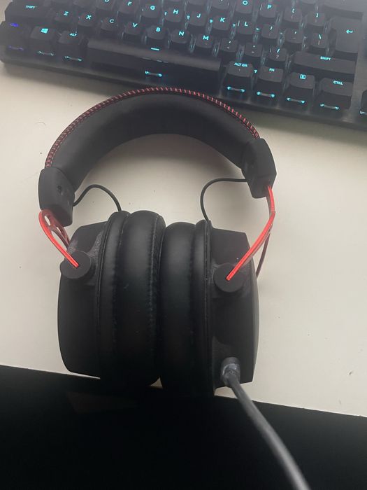 Casti Gaming HyperX Cloud