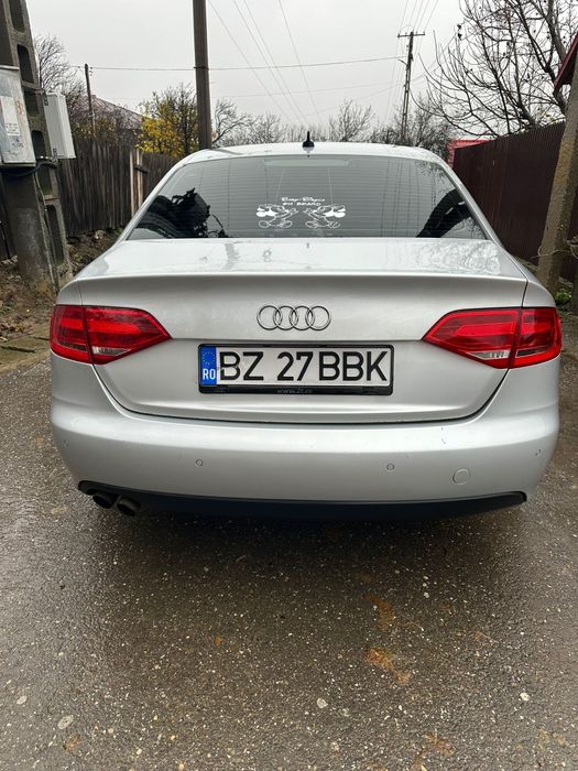 Vând Audi   A4  b8