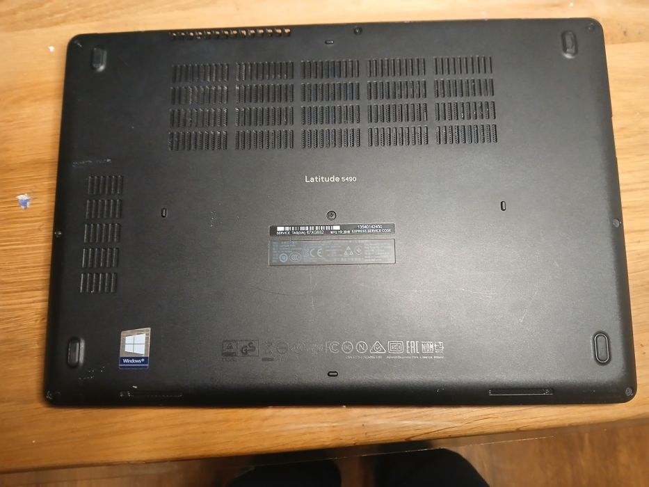 Vand laptoo dell latitude 5490