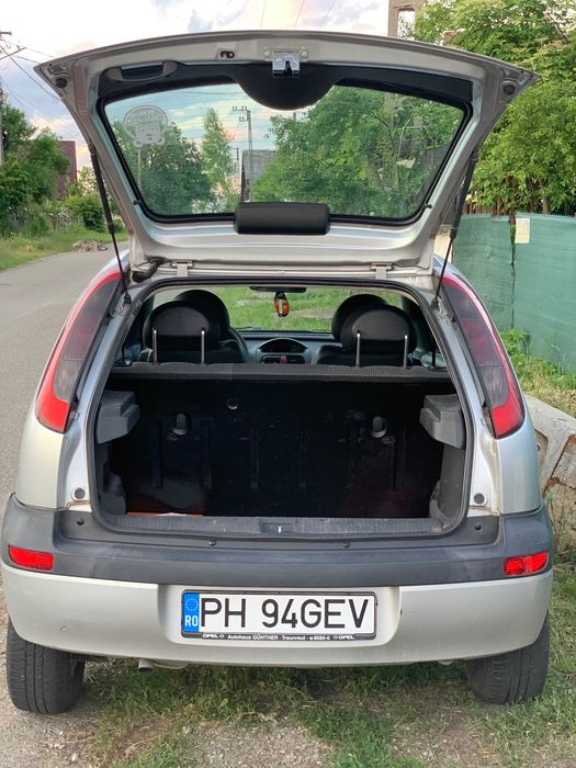 OPEL CORSA C 1.0 Benzină – Consum foarte mic, acte valabile, gata de drum! Echipata cu anvelope vara - iarna
