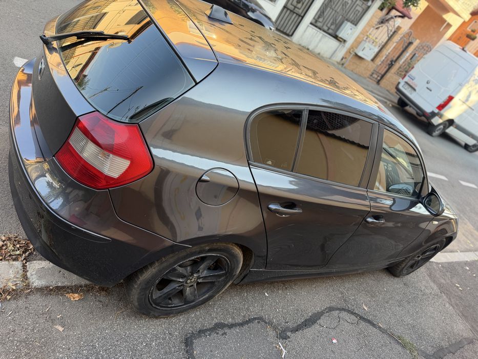 BMW Seria 1 2006 — imagine 4