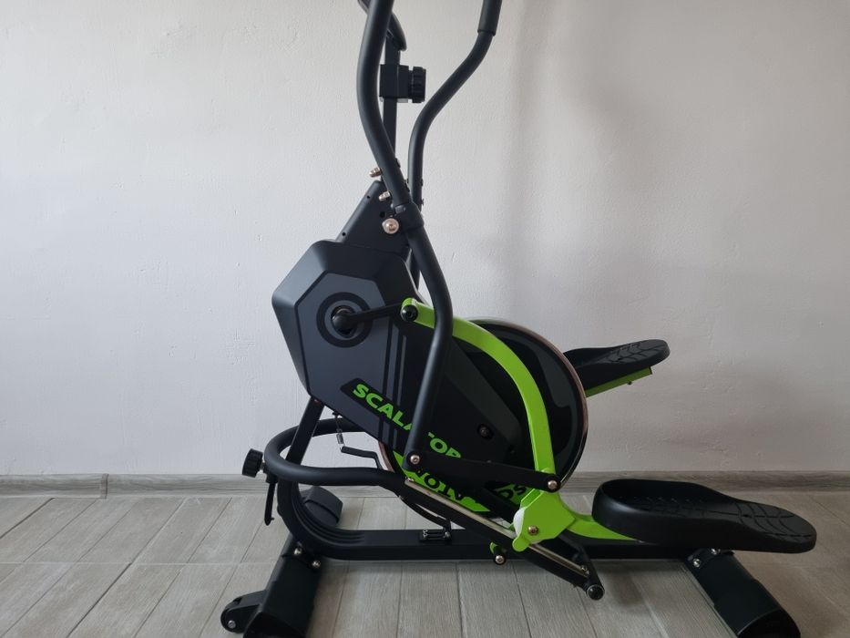 Bicicletă eliptică