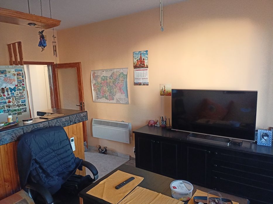 Продава се Тристаен апартамент в Варна, Цветен квартал - 70 кв.м за 2286 €/кв.м - Снимка #1