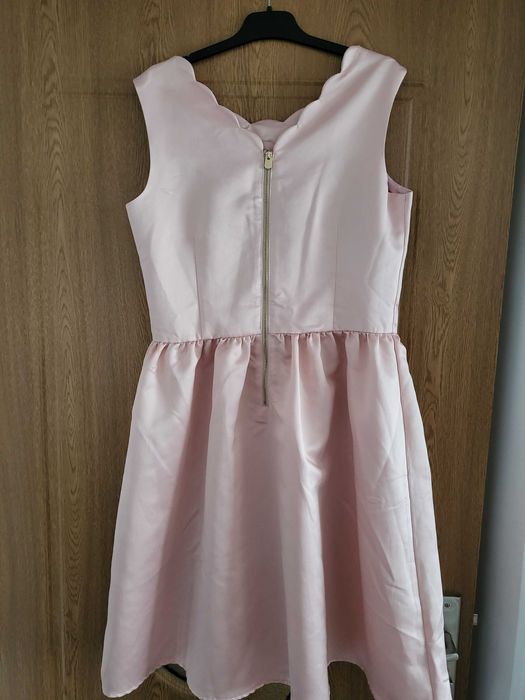 vand rochita fetite 7-10 ani ,marca Hm