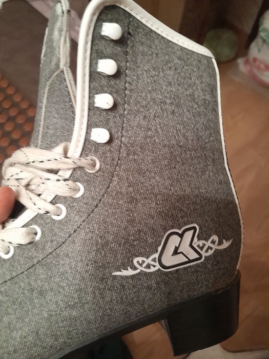 Продам коньки хорошего качества