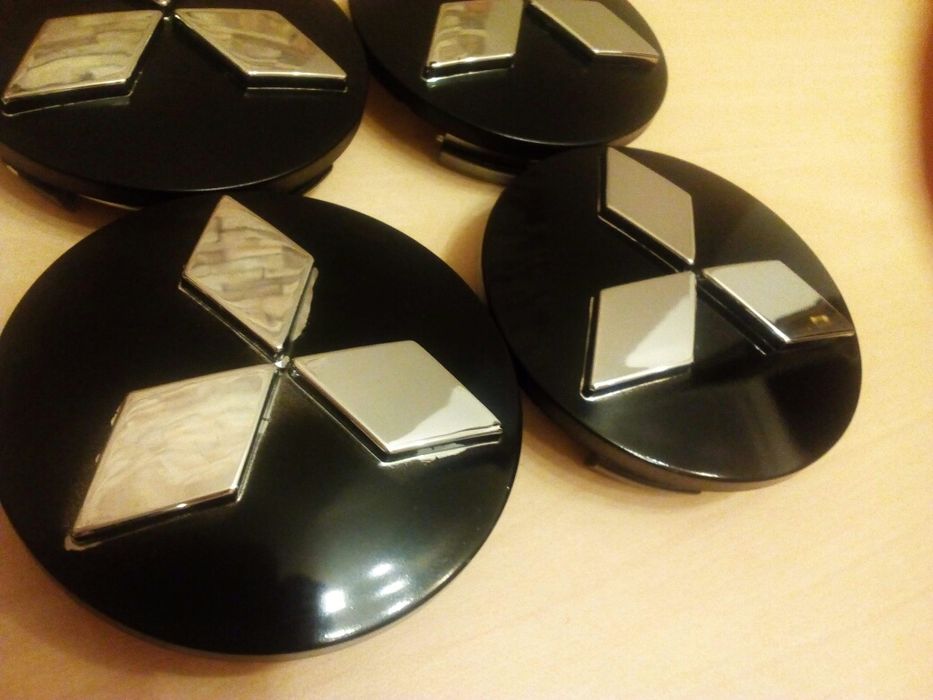 Mitsubishi - Set 4 capace pentru jante aliaj
