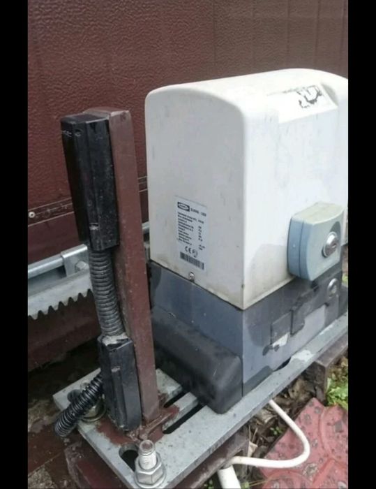 Ремонт автоматики ворот и шлагбаумов