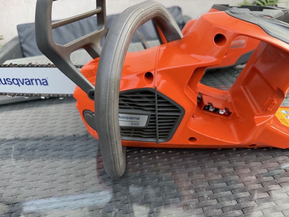 Drujba Husqvarna + Foarfeca gard viu Husqvarna