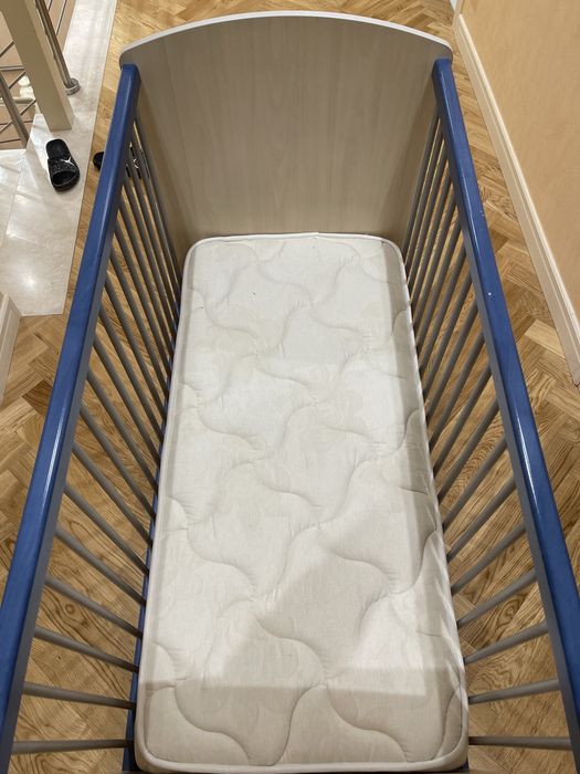 Детская кроватка б/у