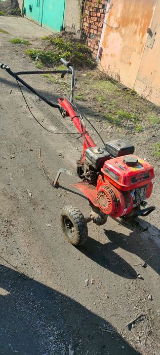 Продам мотоплуг ..