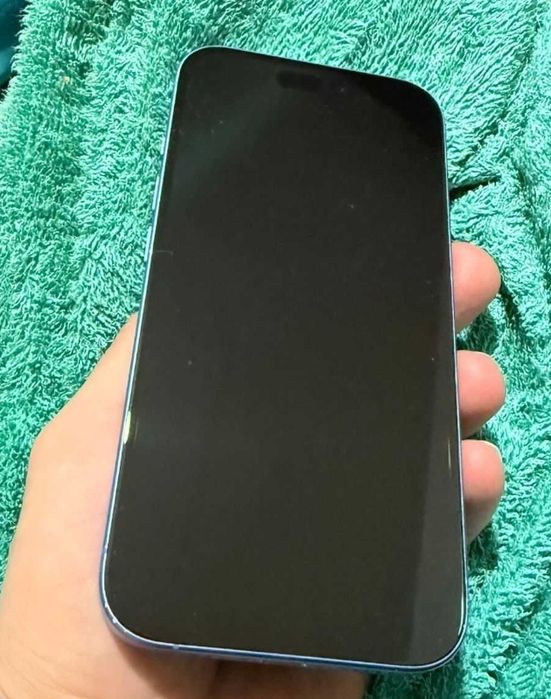 Vand Iphone 16 impecabil