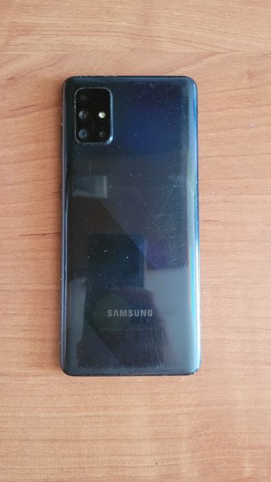 Samsung A71 с коробкой