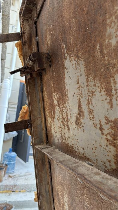 Темір есік сатылады