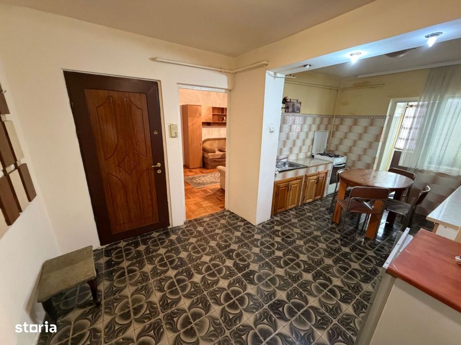 Apartament 2 camere, decomandat - zona Ampoi 3