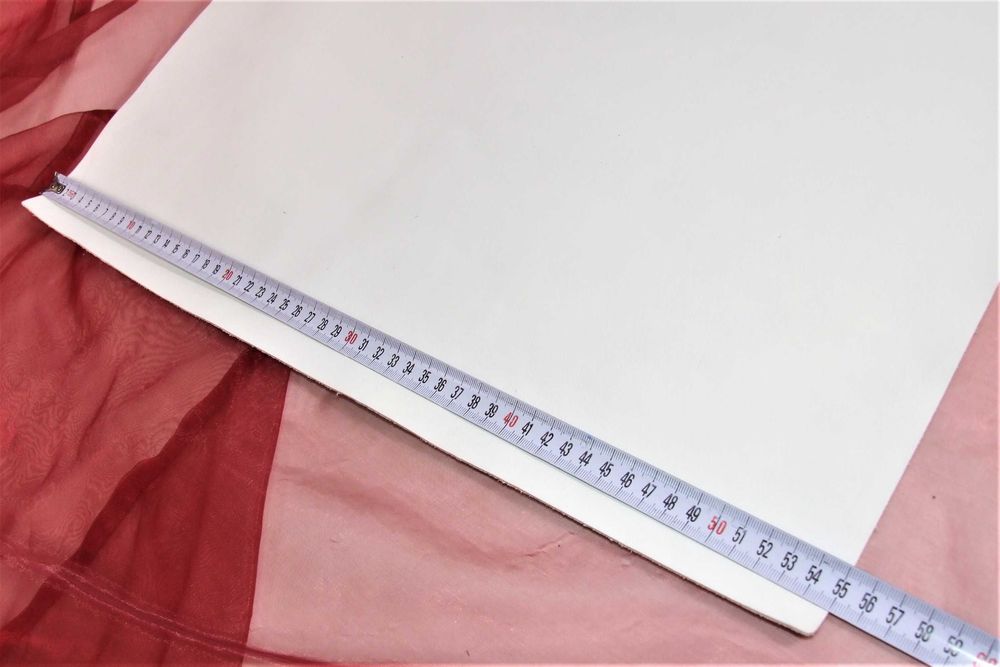 15 coli piele naturala alba, fina, de ovina pt. confectii de marochinarie sau mobila, 55x55x0,1 cm, NOI