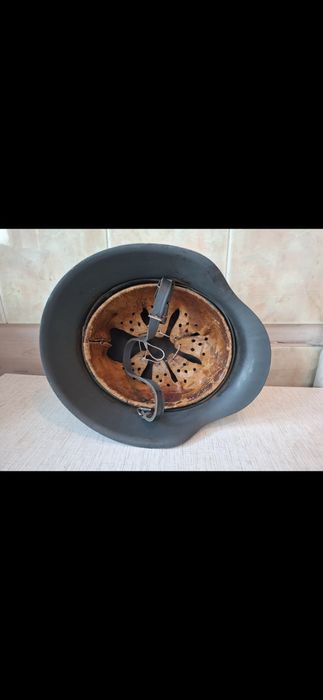 Каска военного периода.