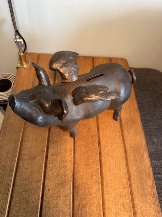 Метално прасе / 40-те