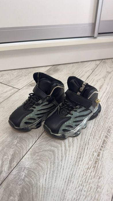 Кроссовки ботинки