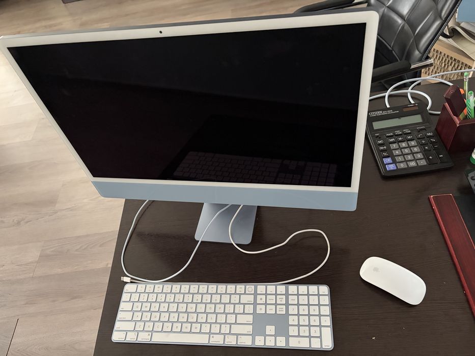 Apple iMac, M3