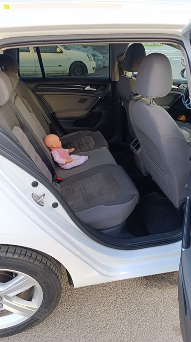 Vând  mașina de familie VW Golf 7 1.6 TDI 4Motion (4x4) – de cursa lunga  - motorizare fiabila