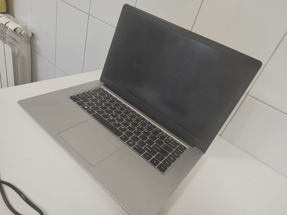 Ноутбук в отличном состоянии