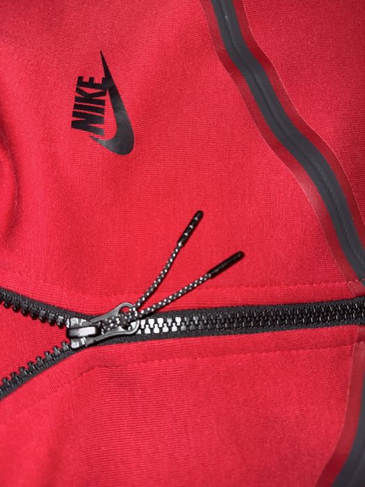 Bluza Nike Tech Fleece rosie originala