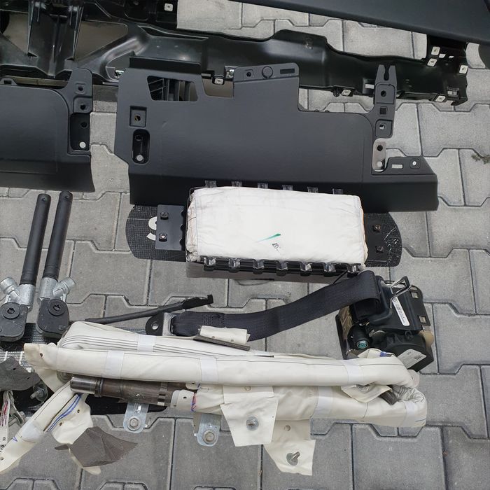 Plansa Bord Tesla 3 Airbaguri