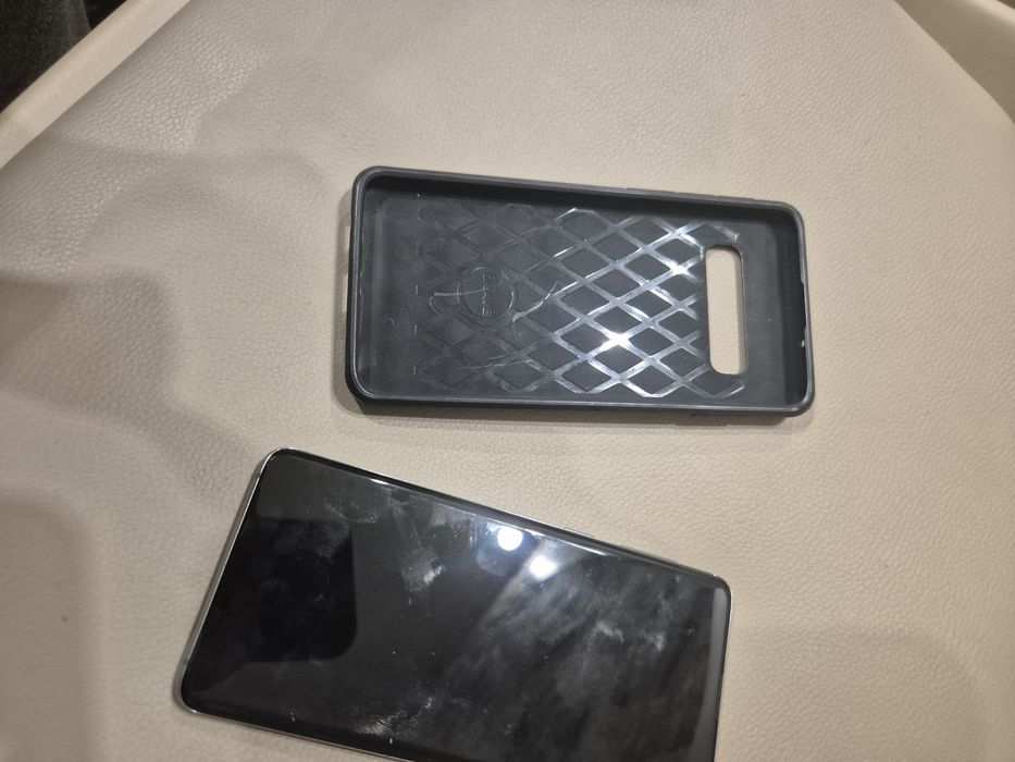 Samsung s10 неработещ