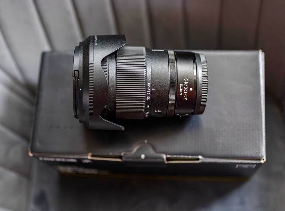 Продавам Nikon NIKKOR Z 24-120mm f/4 S перфектен