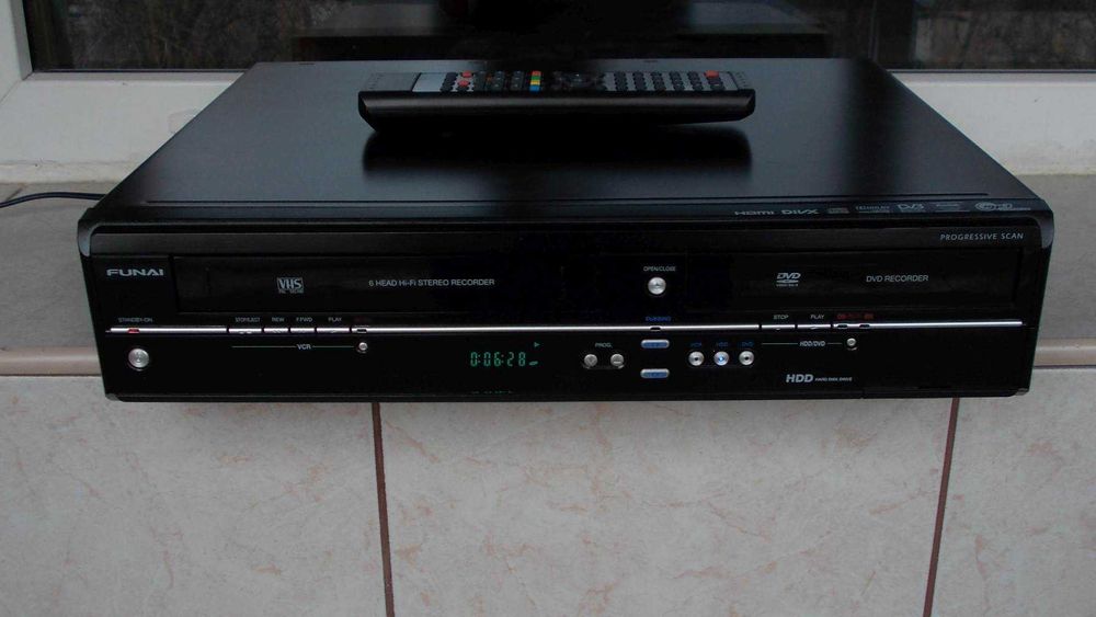 Combo THOMSON DTH 6100E, FUNAI TD6D-M100 dvd,HDD,video,telecomanda