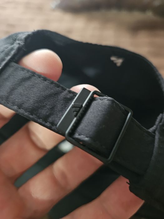 Шапка с кпзирка  Adidas