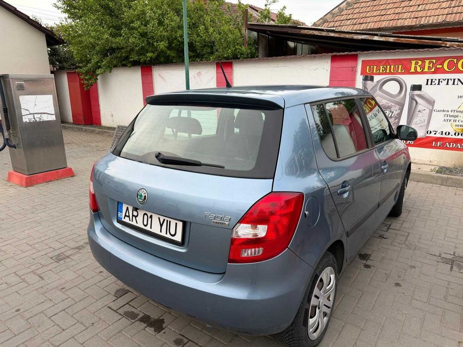 Vind Skoda Fabia 99.000 km.