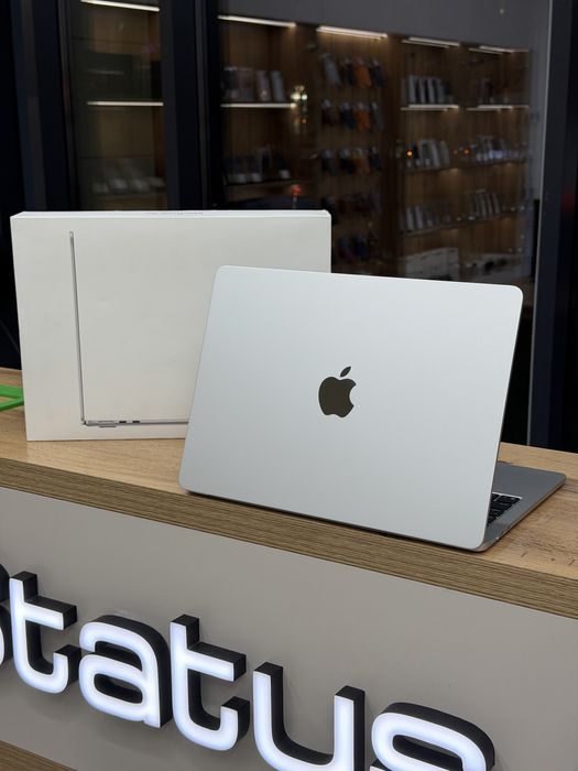 MacBook Air 13 M4  16/256 gb | iStatus