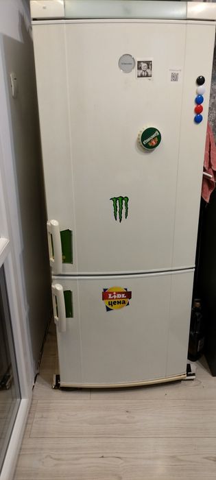 Продавам хладилник ELEKTROLUX