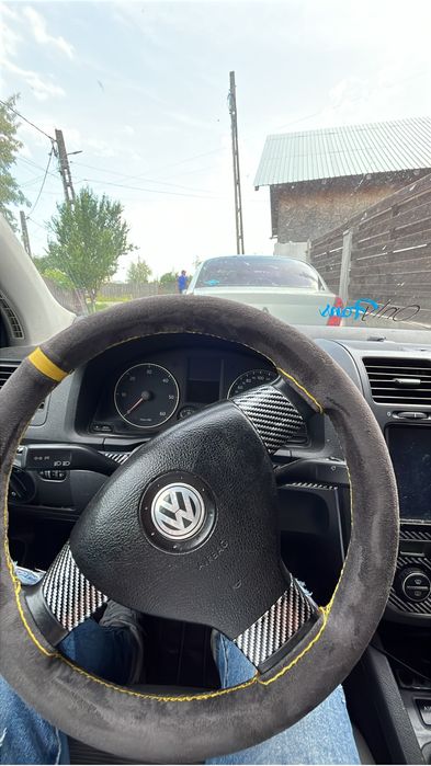 Schimb golf 5 sau vand negociabil