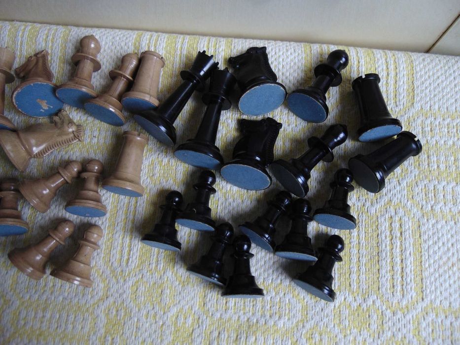 Бакелитови фигури за шах