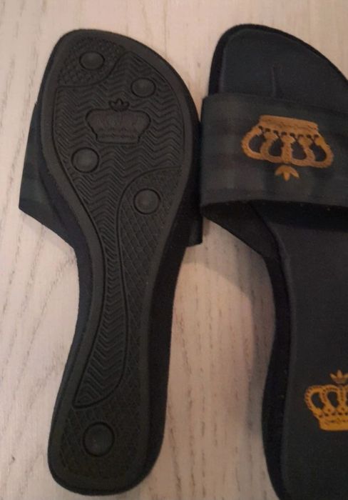 Papuci adidas negrii