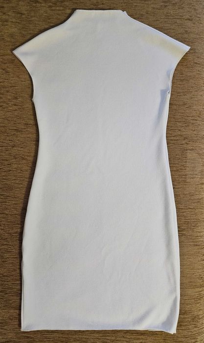 Уникална рокля Zara