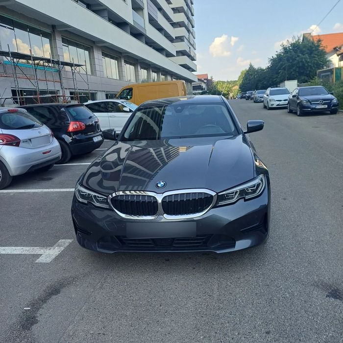 BMW Seria 3 Al doilea proprietar,mașina achiziționată de la Tiriac Auto