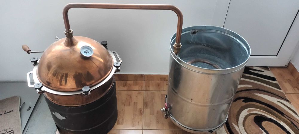 Vând cazan țuică 35L din cupru