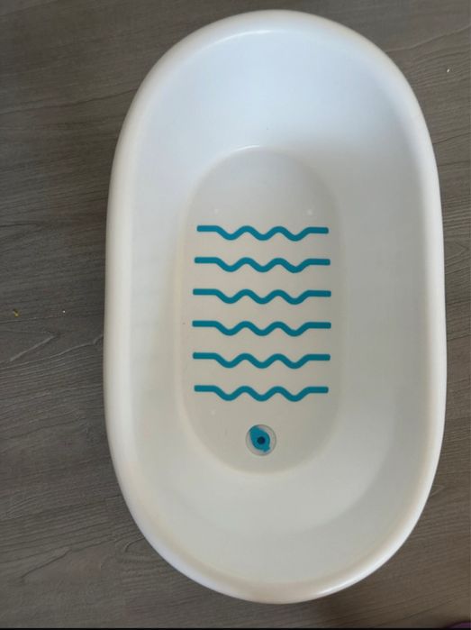 Cadita bebe pentru baie