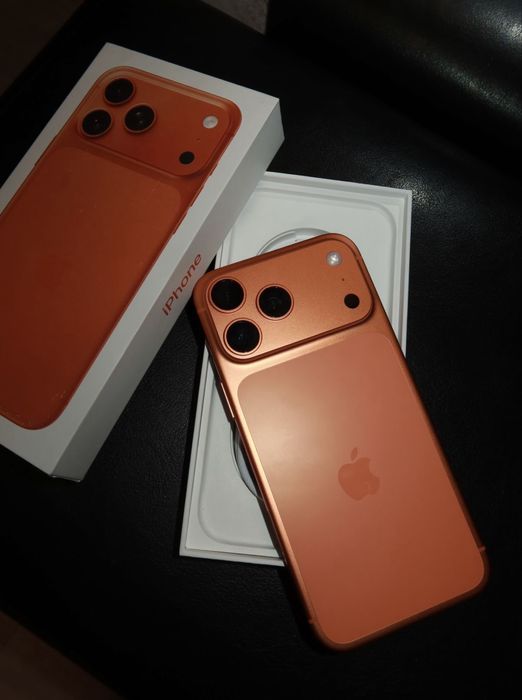 Срочно! iPhone 17 Pro Max 256GB, батарея 100%, идеал